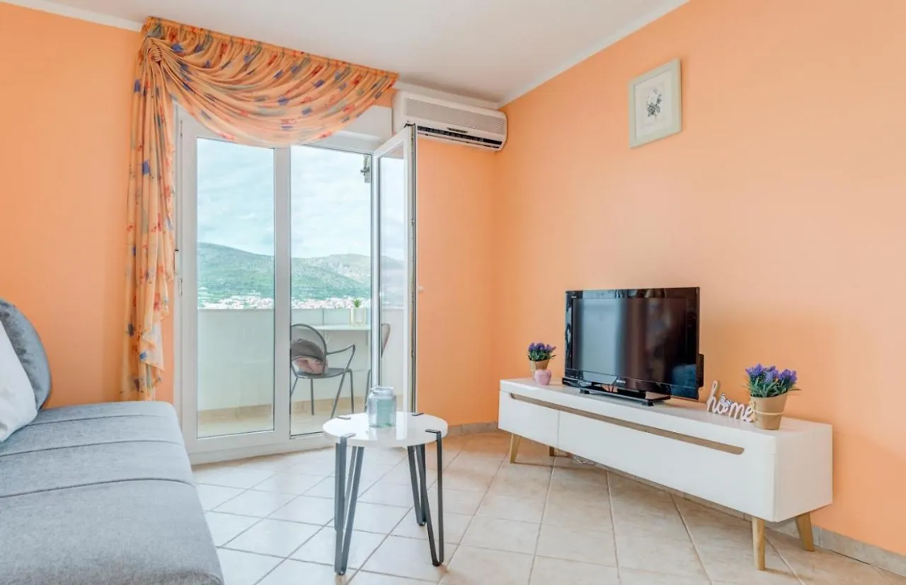 The Best Old Town View Apartment, 5 Min Walk, Parking Trogir Croatia