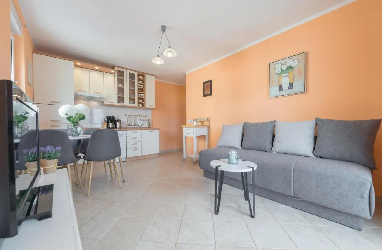 The Best Old Town View Apartment, 5 Min Walk, Parking Trogir Croatia